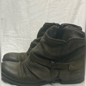 Miz Mooz ankle boot size 38